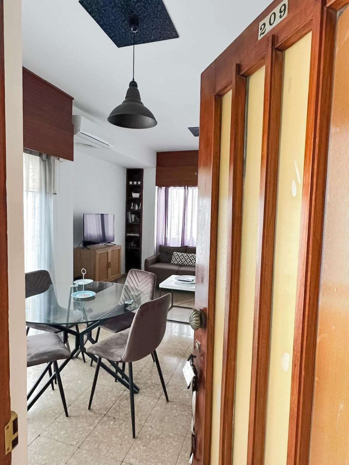 Comfortable Engomi Apartment Никозия Екстериор снимка