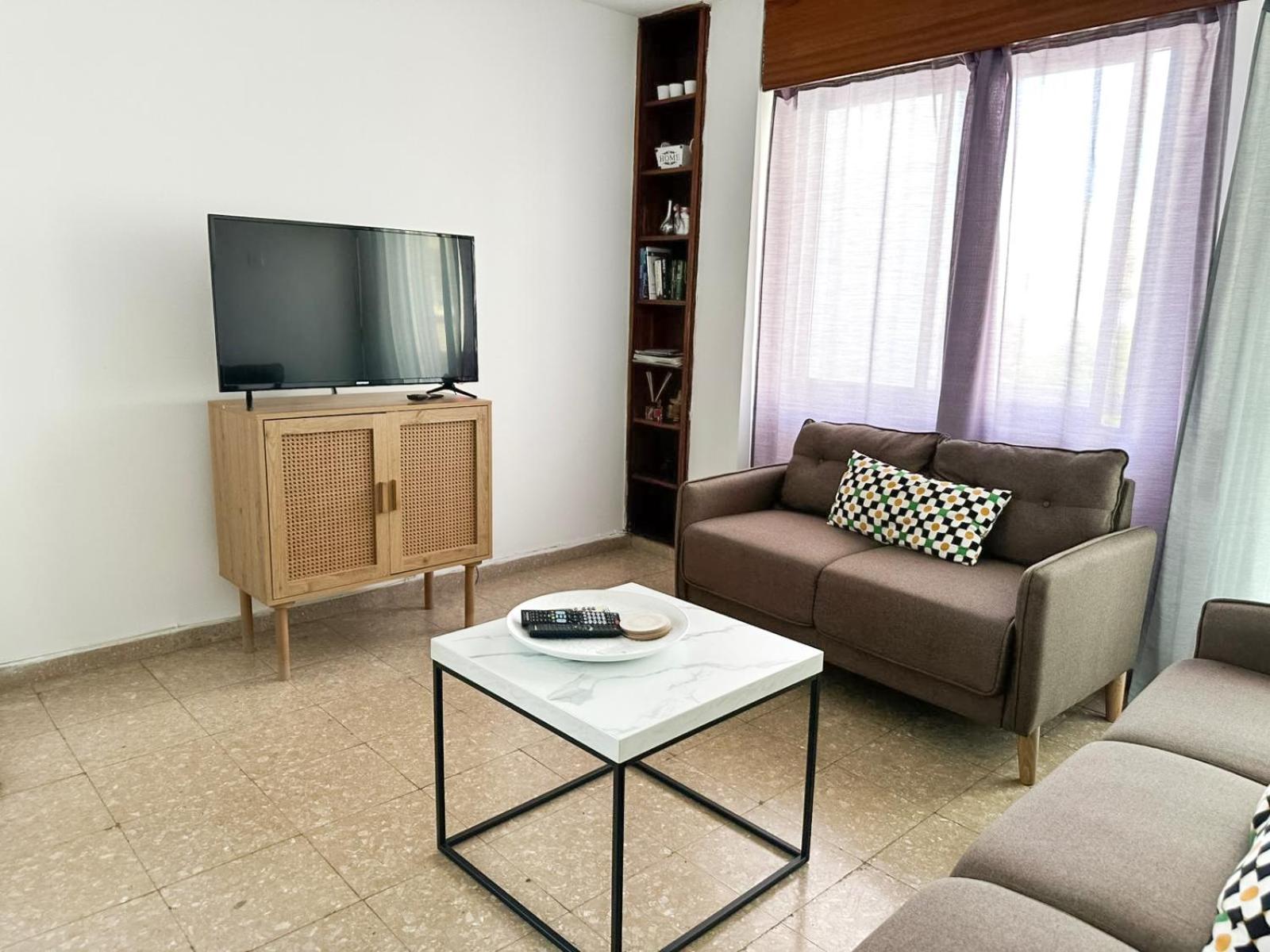Comfortable Engomi Apartment Никозия Екстериор снимка